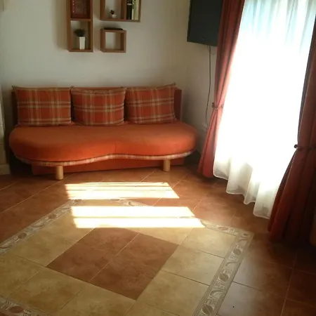 Sarreti Apartmanhaz 아파트 *