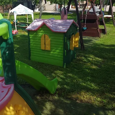 아파트 Sarreti Apartmanhaz