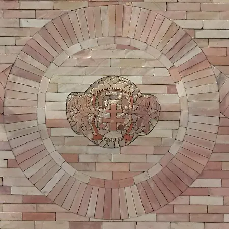 Sarreti Apartmanhaz 블로톤퓌레드