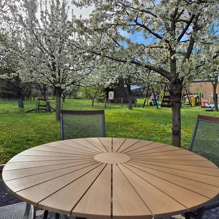 Sarreti Apartmanhaz *