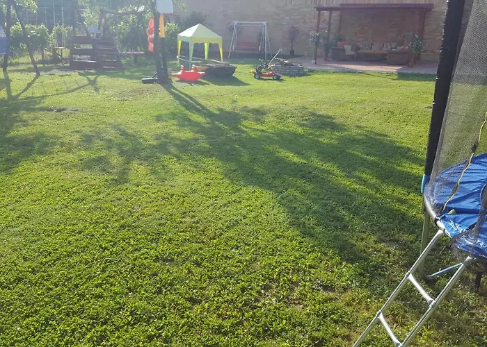 Sarreti Apartmanhaz * Балатонфюред