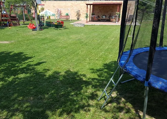 Апартаменты Sarreti Apartmanhaz *