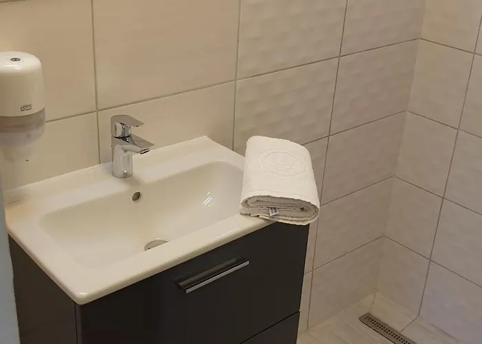 Sarreti Apartmanhaz Балатонфюред